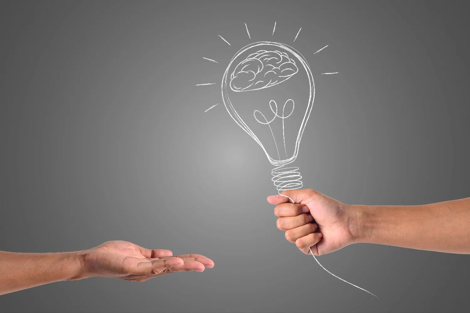 Home hand that holds lamp is sent other hand (1)